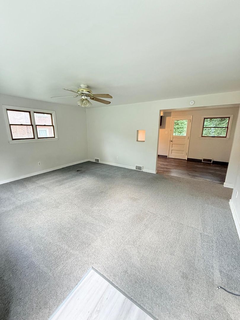 Freshly updated 4BD 1.5BA in Verona!!!