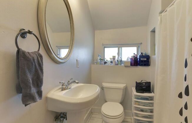 Iris Park Apartments