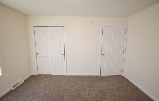 2 beds, 1 bath, 655 sqft, $985, Unit 1