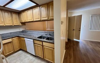 Delightful Living in Lawndale!