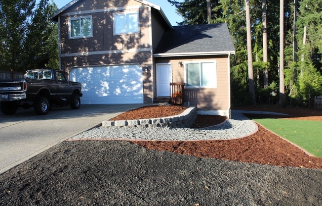 1322 LIDSTROM RD SE
