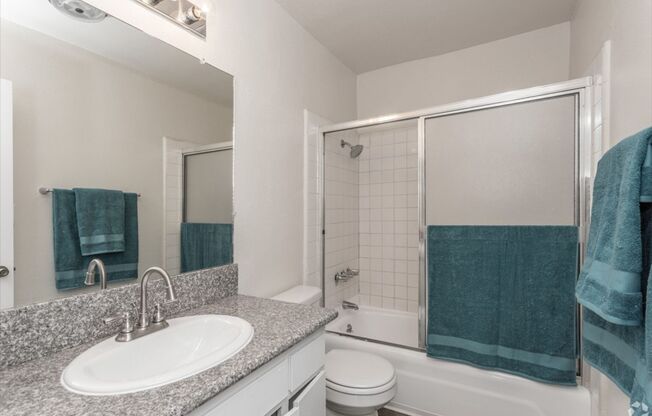 Woodridge Apartments - Plummer (8364)