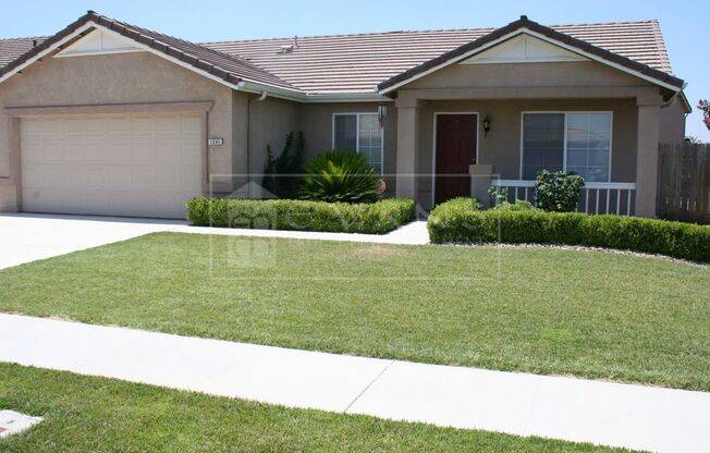 Nice home for rent in Tulare!