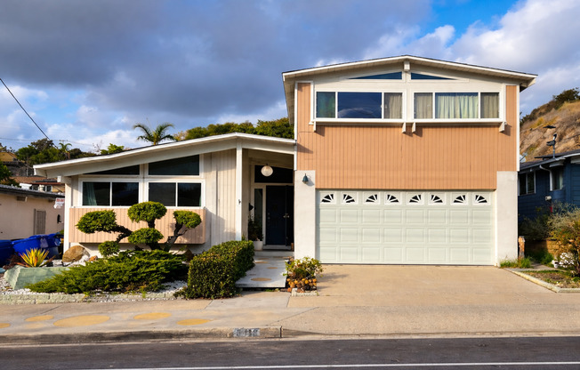 5418-5420 Baja Drive