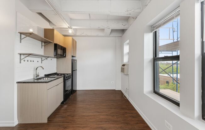 Studio, 1 bath, 212 sqft, $1,495, Unit 802