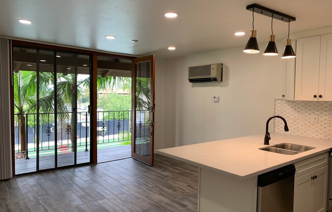 Los Caballeros Clubhouse #1301