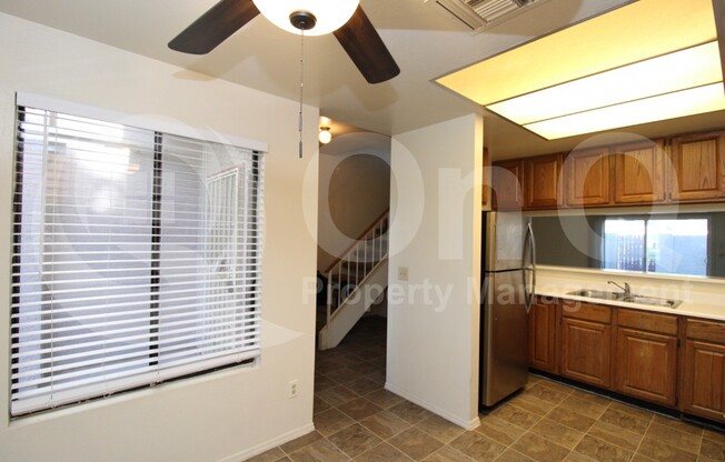 500 N Roosevelt Ave