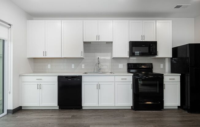 Studio, 1 bath, 427 sqft, $1,060, Unit 801