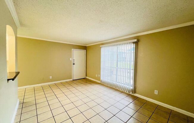 1 bed, 1 bath, 666 sqft, $1,175, Unit 1-129