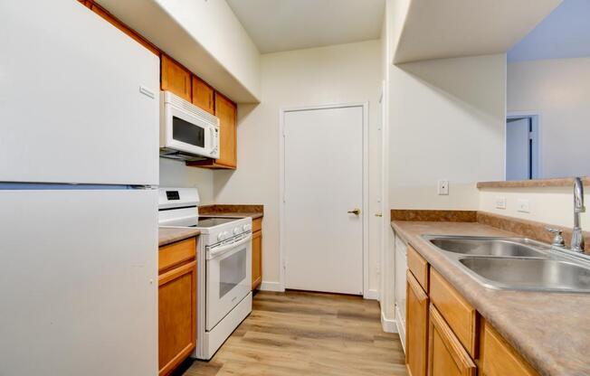 2 beds, 2 baths, 1,046 sqft, $1,550, Unit UNIT 1030