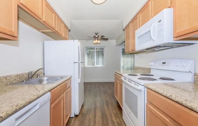 2 beds, 1.5 baths, 840 sqft, $1,420, Unit 14-209