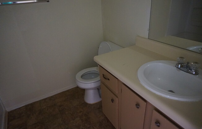 2 beds, 1.5 baths, $1,250