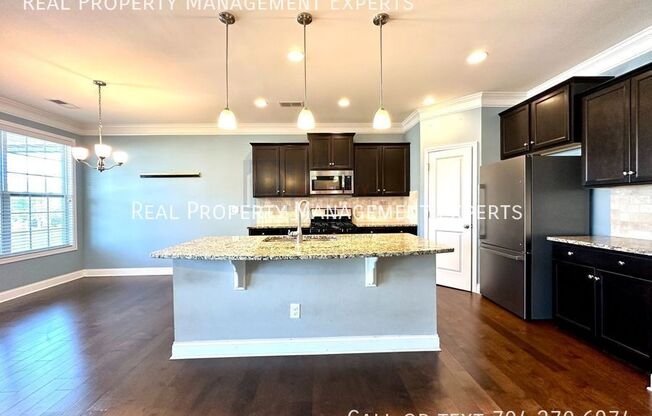 7839 SAWGRASS LN