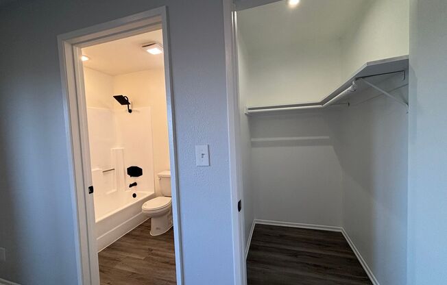 2 beds, 2 baths, 900 sqft, $2,198, Unit 224