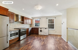122 SMITH ST