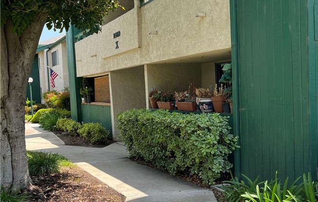 15209 SANTA GERTRUDES AVE