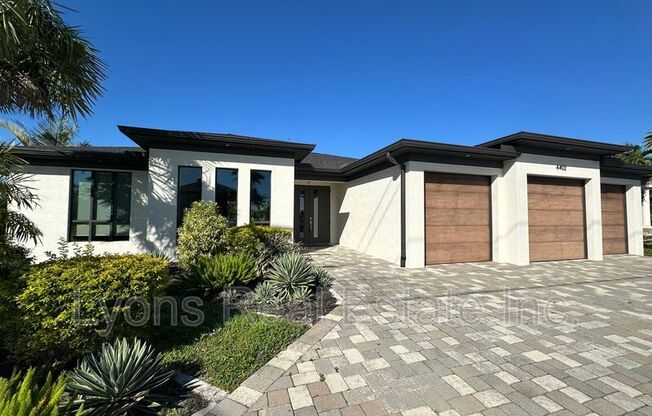 4402 CHIQUITA BLVD S