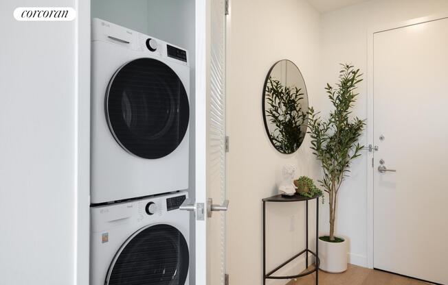 Studio, 1 bath, $3,155, Unit 1012E