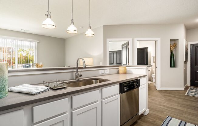 2 beds, 2 baths, 1,034 sqft, $1,625, Unit J-46