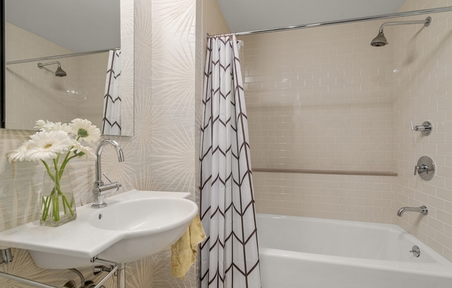 2 beds, 2 baths, 1,240 sqft, $5,800, Unit 407