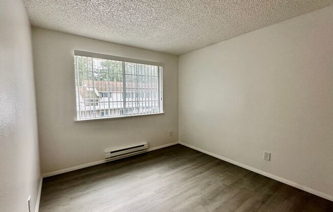 3 beds, 2 baths, 1,098 sqft, $2,030, Unit S201