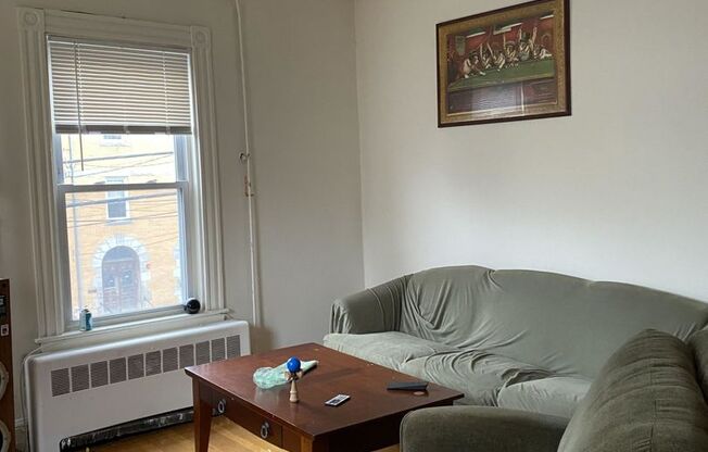 Well priced 3 bed in Mission Hill