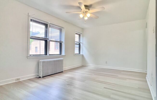 1 bed, 1 bath, $1,395, Unit #B303