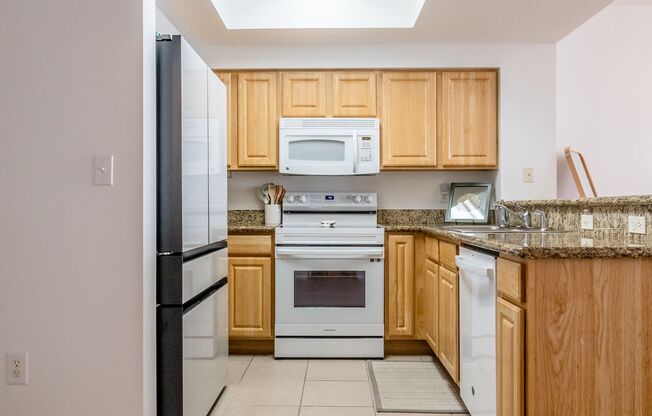 2 beds, 2 baths, $2,300