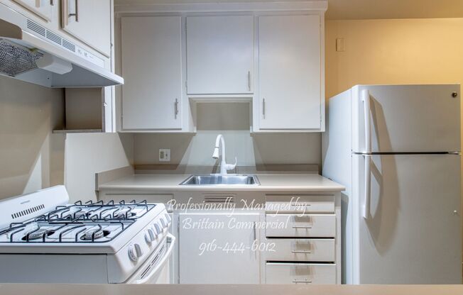 Brand New Listing!  Super Cute & Charming Midtown 1Bd, $1000 Moves You In Today!