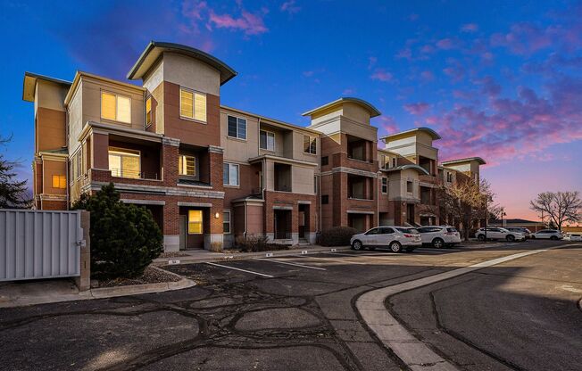 2 beds, 1.5 baths, $1,795, Unit Unit 619