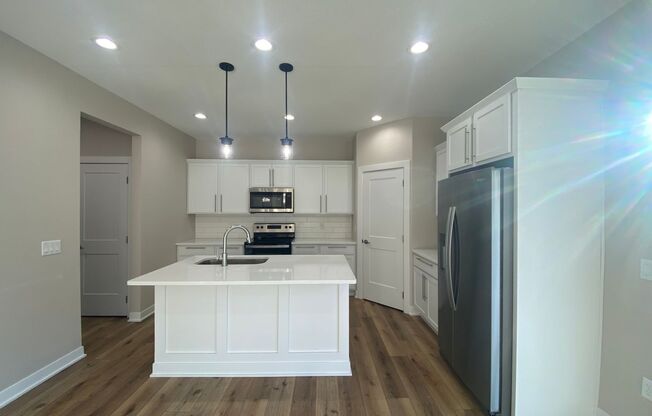 Luxury Homes in West Des Moines - RENT SPECIAL!