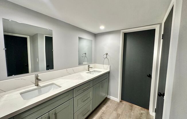 Stunning Condo Minutes from Downtown La Mesa
