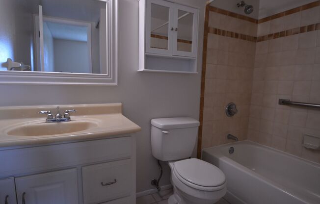 2 beds, 2 baths, $1,595