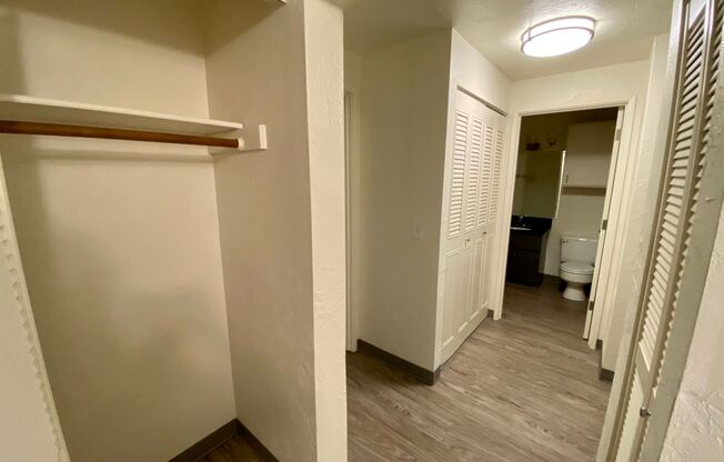 2 beds, 2 baths, 1,150 sqft, $1,712, Unit 0172