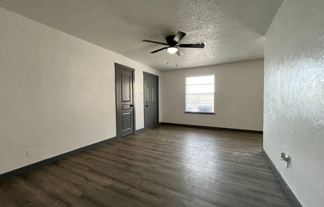 2 beds, 1 bath, $1,250