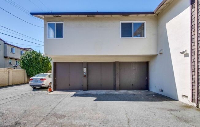 3 beds, 1.5 baths, 1,037 sqft, $3,500, Unit Unit 1-676 Reseda