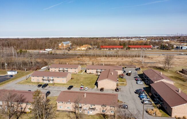 Holiday Meadows Apartments