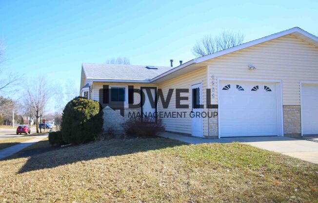 Spacious 4 Bedroom Home in NW Rochester!