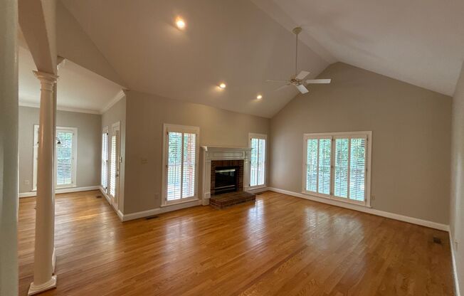 Spacious Home in the Matthews Area!
