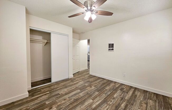 2 beds, 1 bath, 925 sqft, $2,245, Unit 017