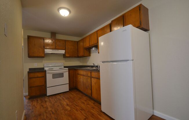 2 beds, 1 bath, 650 sqft, $695, Unit 207