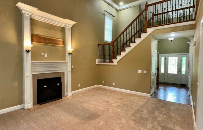 BEAUTIFUL, SPACIOUS 5 BR, 4.5 BATH HOME! Garage, Finished Basement, W/D, Pets Ok!