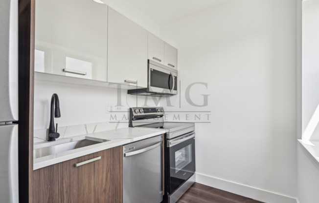 Studio, 1 bath, $1,650, Unit 1555 - 202