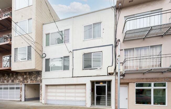 1255 8th Avenue (437r)