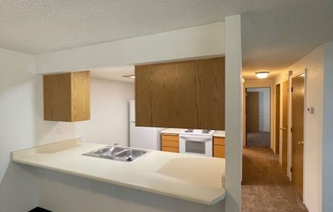 2 beds, 2 baths, 1,027 sqft, $1,450, Unit 39