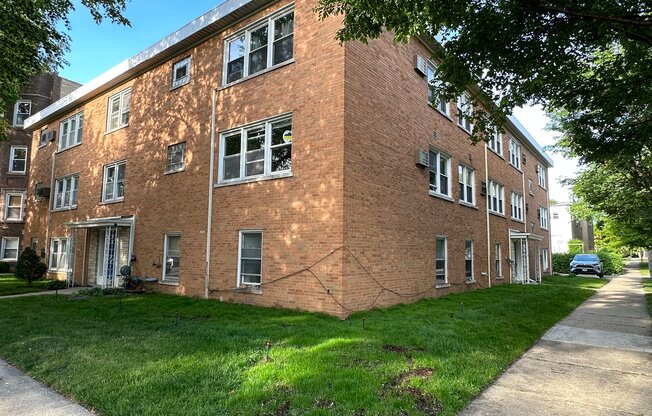8903 LAMON SKOKIE