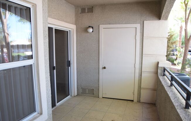 1 bed, 1 bath, $1,250, Unit # 214