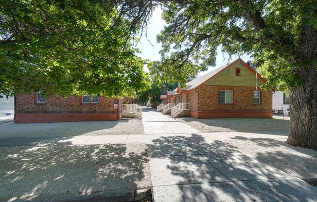 Madison Avenue Apartments