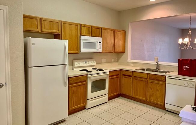 Sanford - 3 Bedroom, 2.5 Bathroom - $1995.00