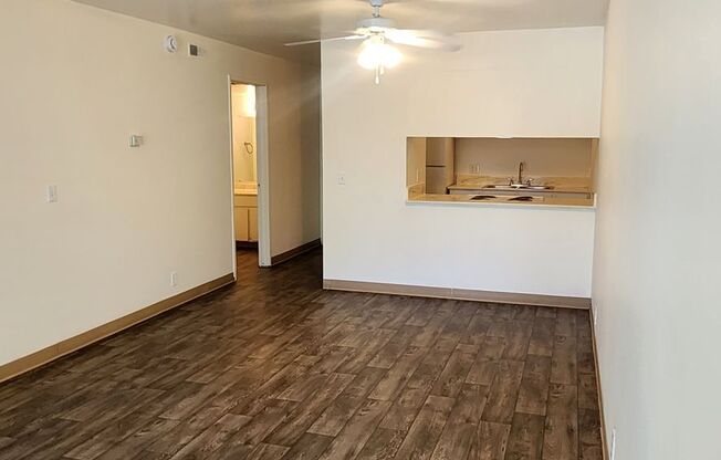 1 bed, 1 bath, 700 sqft, $1,045, Unit 05B